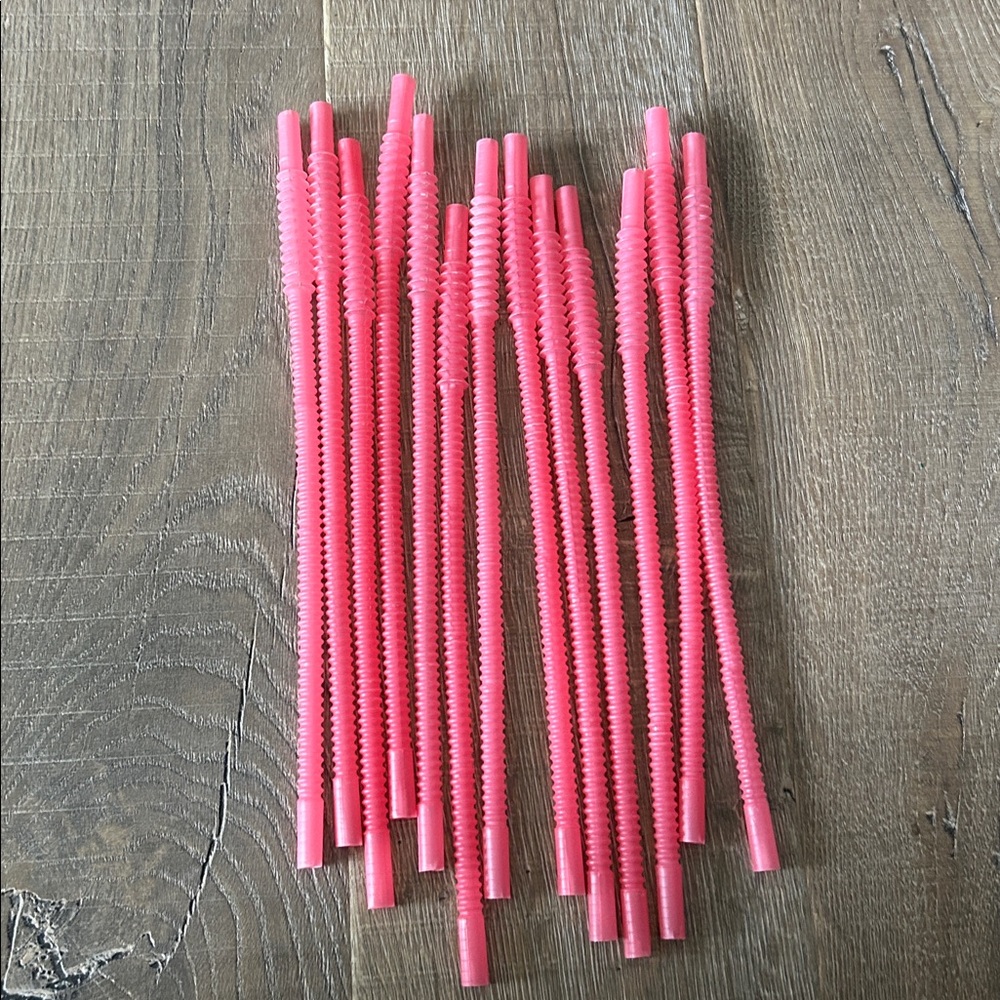 Tupperware Pink Flexible Straws